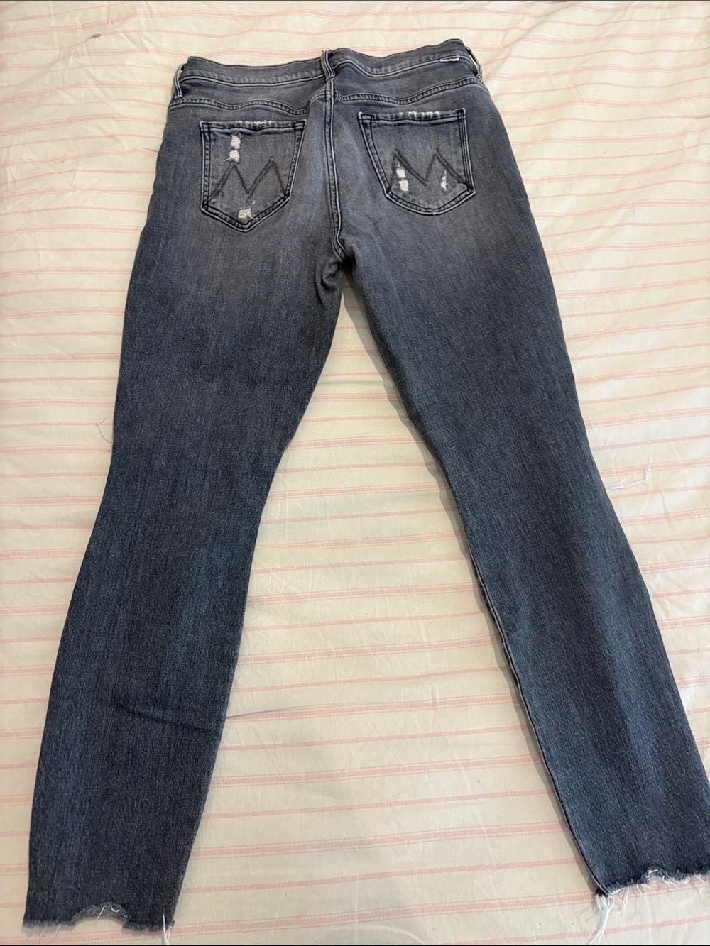 MOTHER Women's Washed Dark Blue Ankle Crop Jeans
